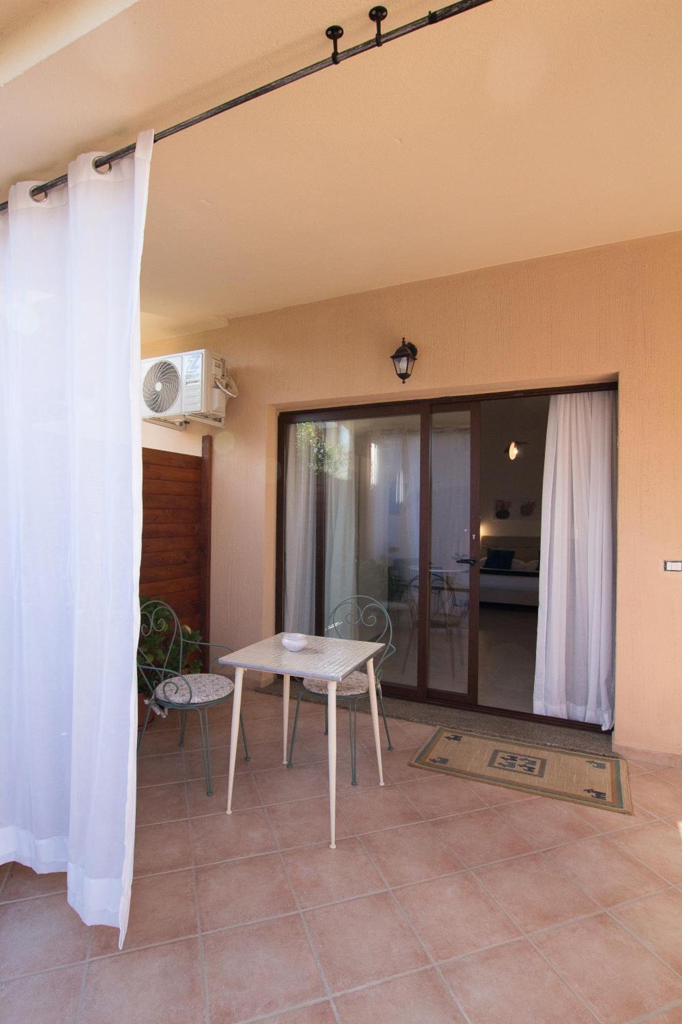 B&B Jolie Suite Villasimius Ngoại thất bức ảnh